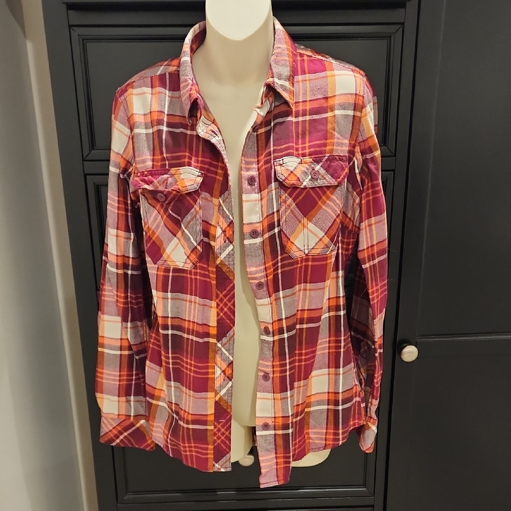 Duluth Trading Co Red and Orange Plaid Women's Button Down Shirt